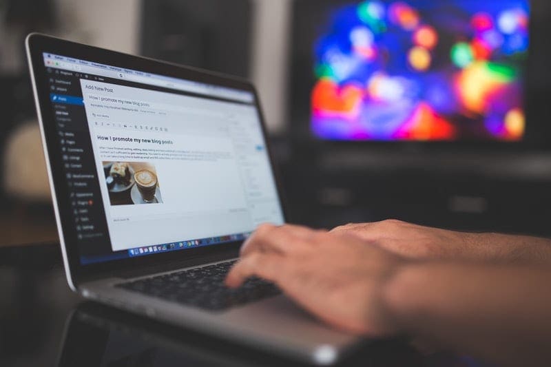 6 Tips to Set Your Inbound Marketing Strategy Apart from the online competition. Digital Marketing & Inbound Marketing is used to increase relevant online traffic to your website.